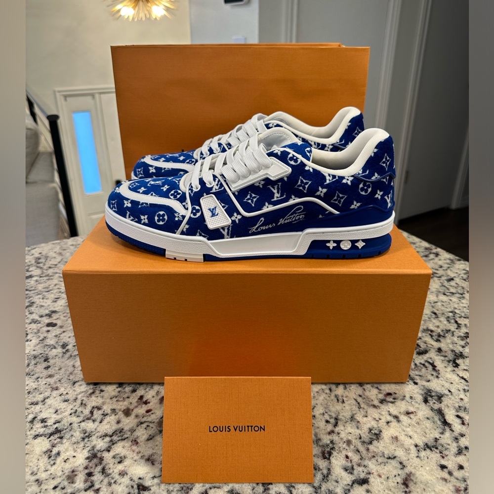 LOUIS VUITTON TRAINERS DESIGNED BY
(Virgil Abloh)